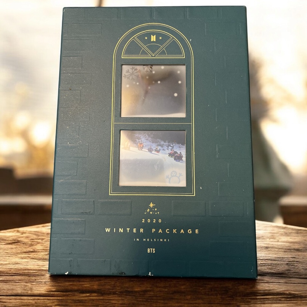 BTS 2020 Winter Package in Helsinki Photo Book + Boxed‎ (Scuffs)